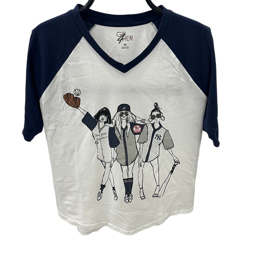 G-III 4Her New York Yankees Women’s Raglan Baseball T-Shirt Size M